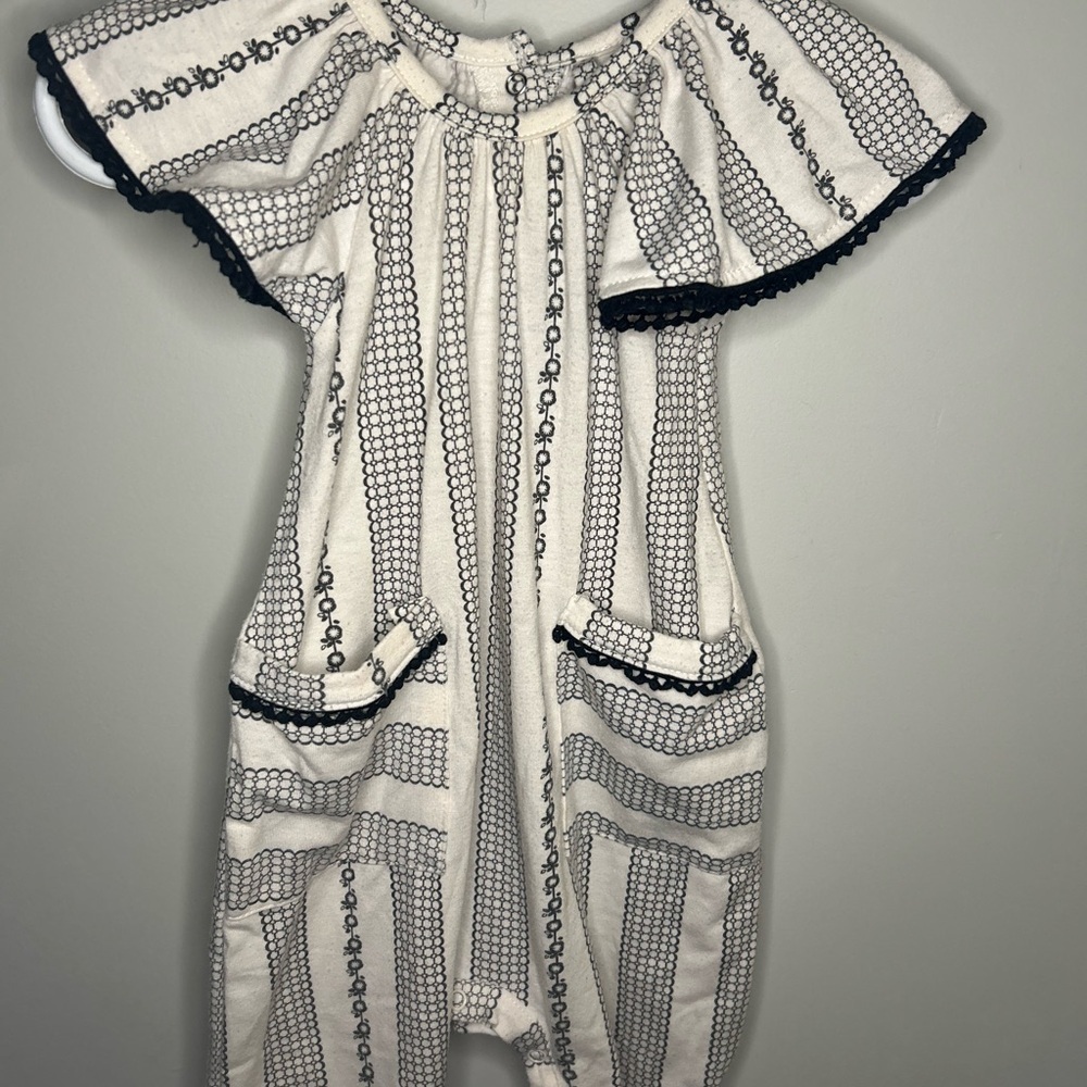 Jessica Simpson White and Black Kids Romper - Picture 2 of 9